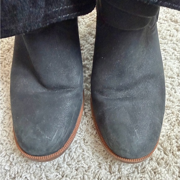 UGG Elora Suede Ankle Boots Size 7.5 - Picture 4 of 9